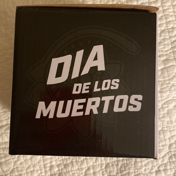 NEW Los Angeles KINGS Día De Los Muertos Mug - NHL🏒🥅💀 - Picture 4 of 7